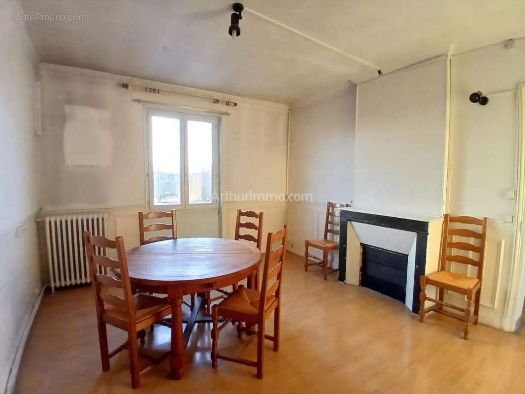 Appartement à VILLENEUVE-SAINT-GEORGES