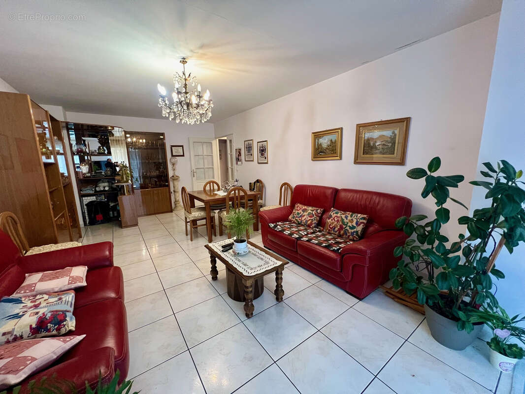 Appartement à MORANGIS