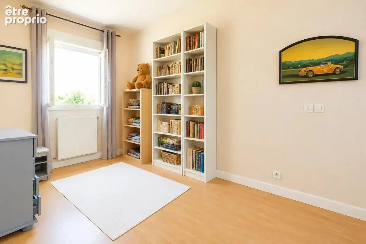 Maison familiale de 5 pièces de 161 m² à Suresnes - photo 9