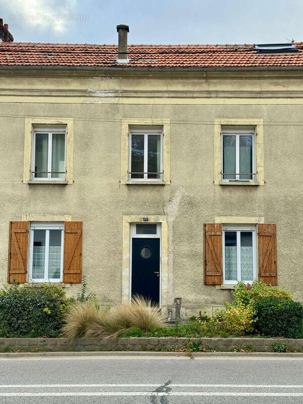 Appartement à HARDRICOURT