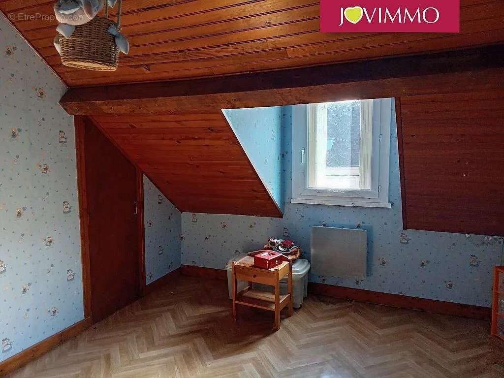 Commerce à SAINT-ELOY-LES-MINES