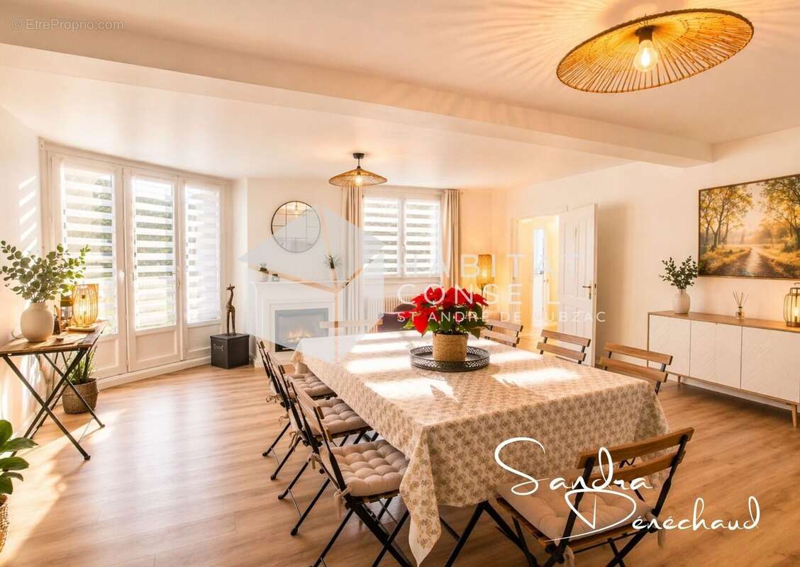 Maison à PRIGNAC-ET-MARCAMPS