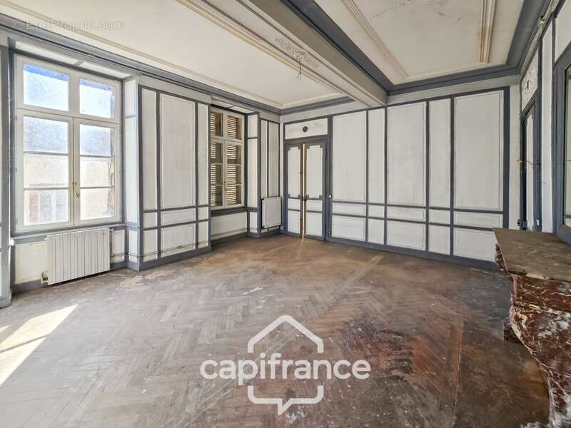 LORMES (Morvan) – Ancien hôtel particulier du XVIIIᵉ siècle – 780 m² de caractère à restaurer - photo 6