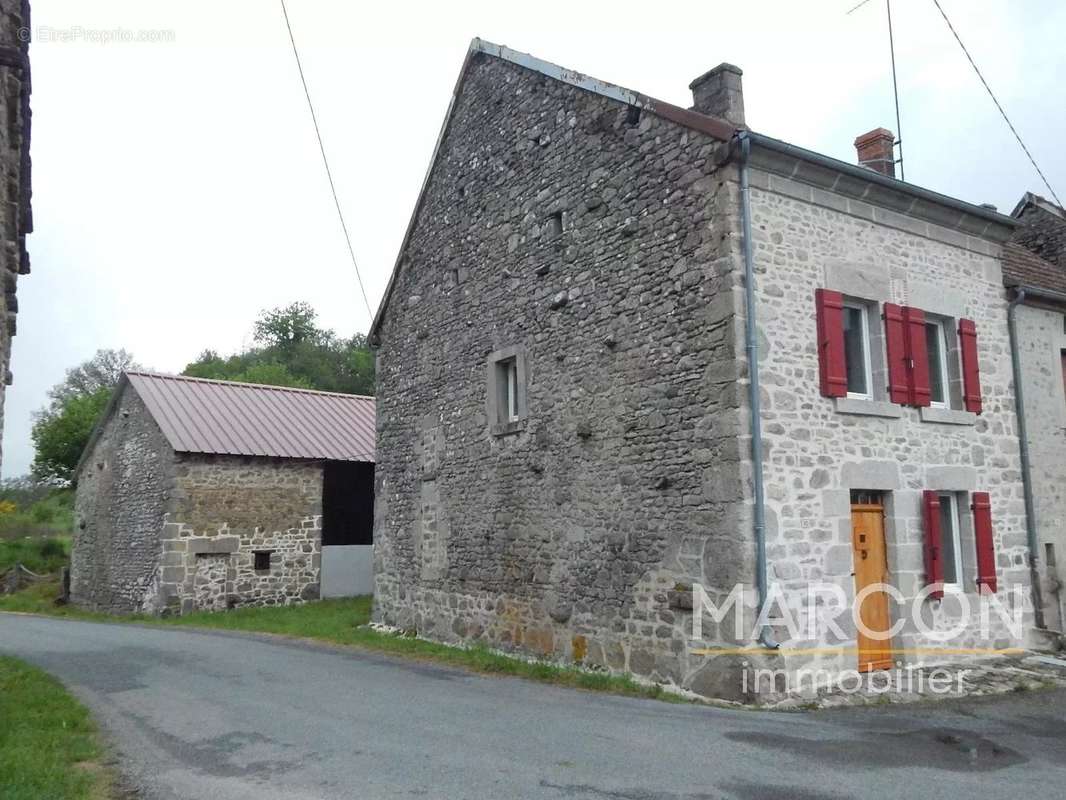 Maison à SAINT-SULPICE-LES-CHAMPS