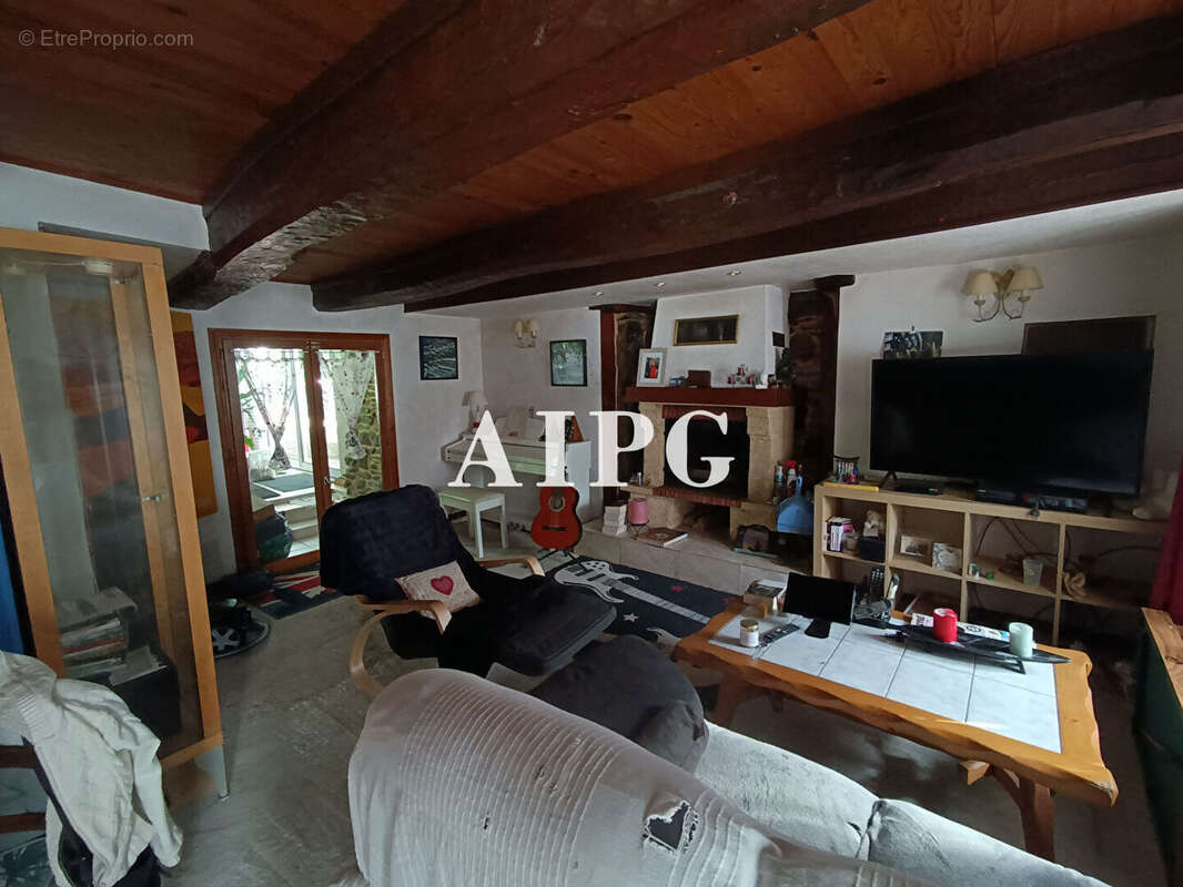 Maison à MUR-DE-BRETAGNE