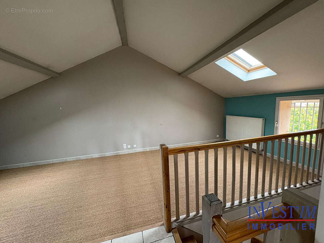 Appartement à OULLINS