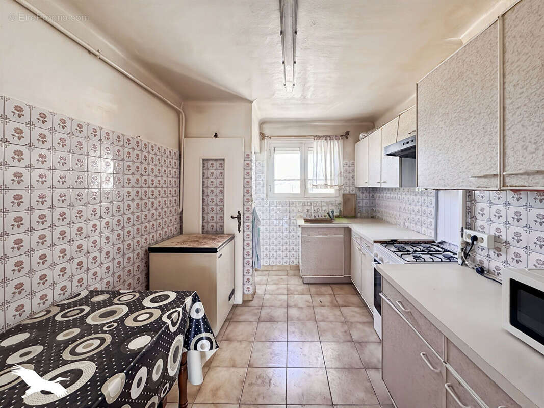 Appartement à MARSEILLE-11E