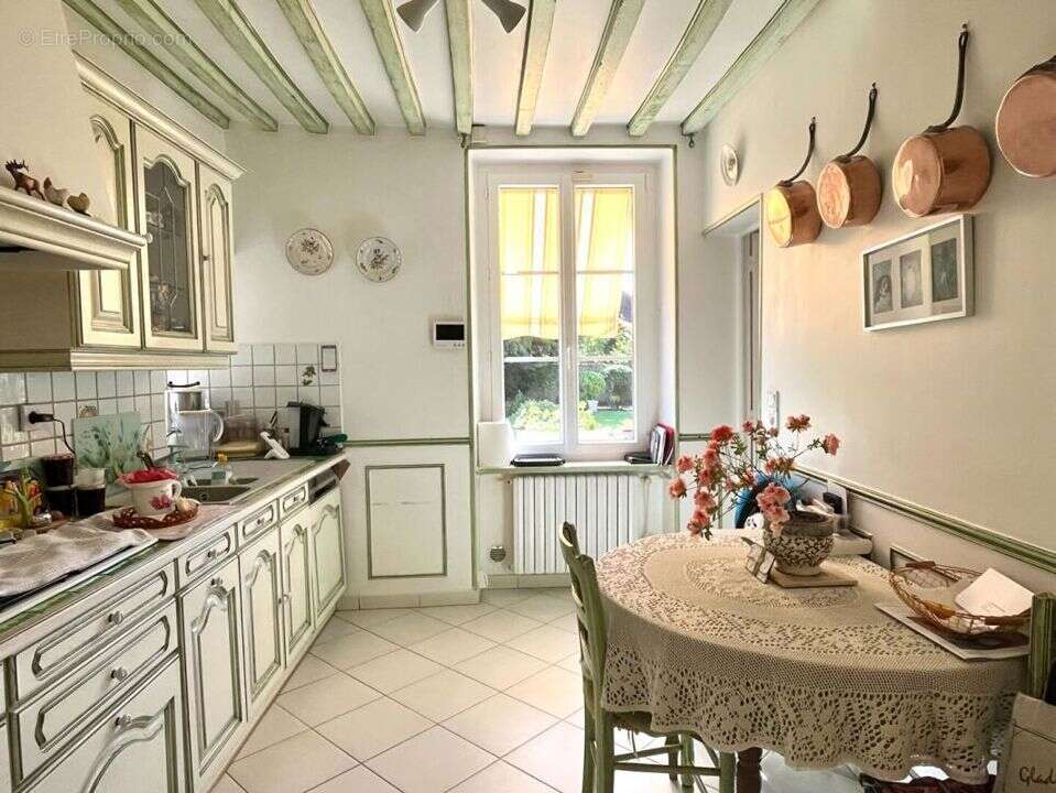 Maison à CHICHEBOVILLE