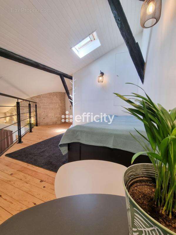 Appartement à SAINTES