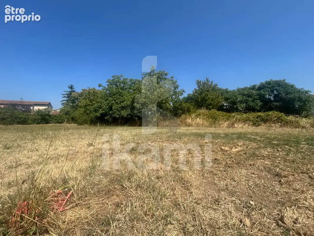 Terrain à bâtir - 414 m2 constructible, centre village de Charmes sur Rhône - photo 2
