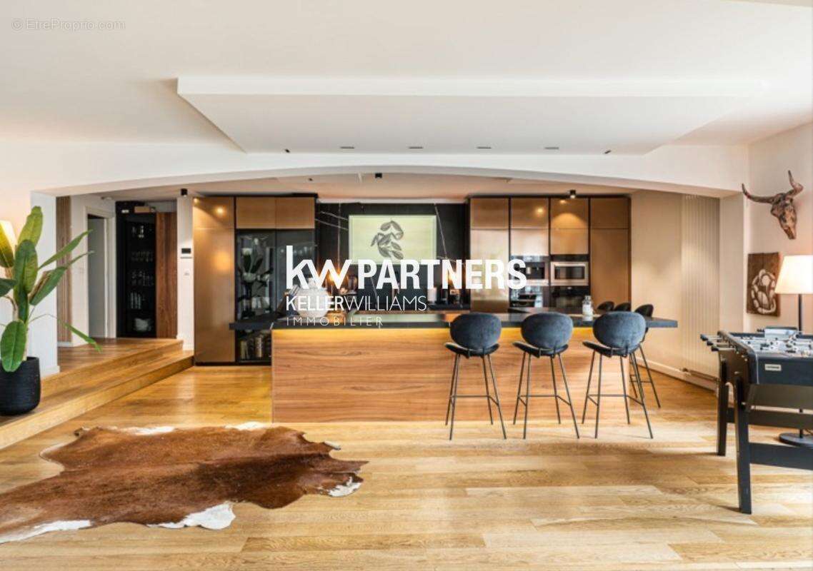 Maison à JOUY-EN-JOSAS