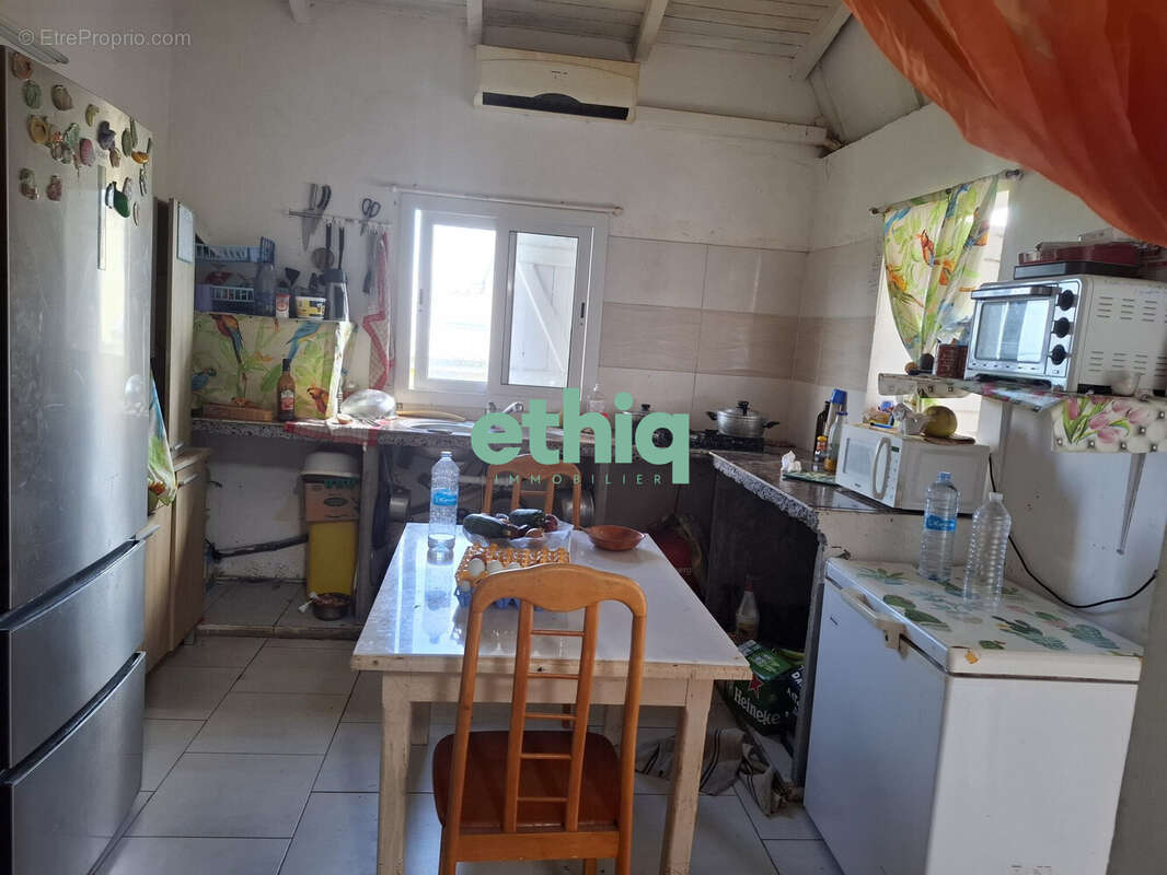 Maison à CAPESTERRE-BELLE-EAU