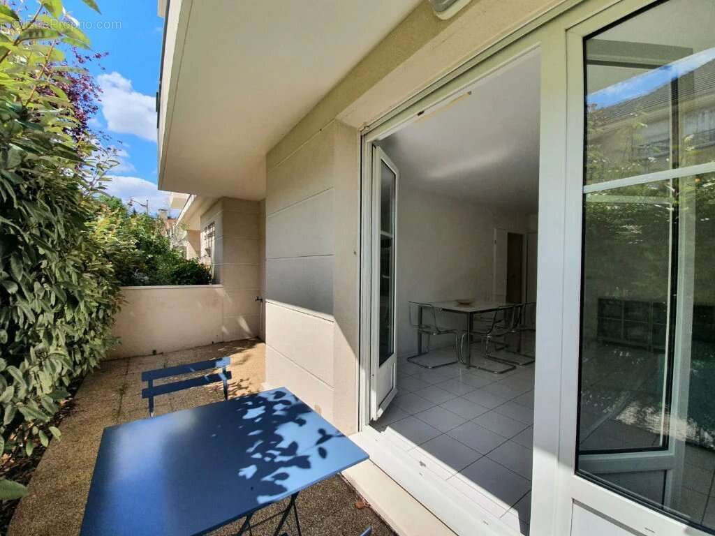 Appartement à VERRIERES-LE-BUISSON