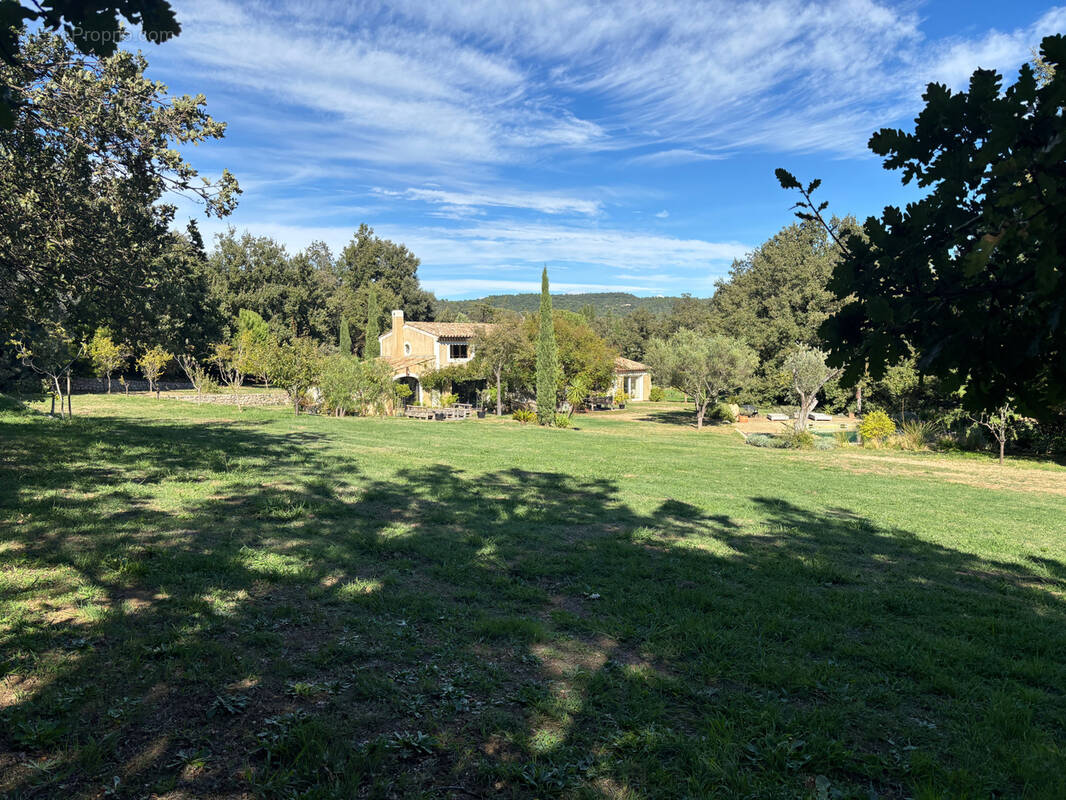 Maison à LA GARDE-FREINET