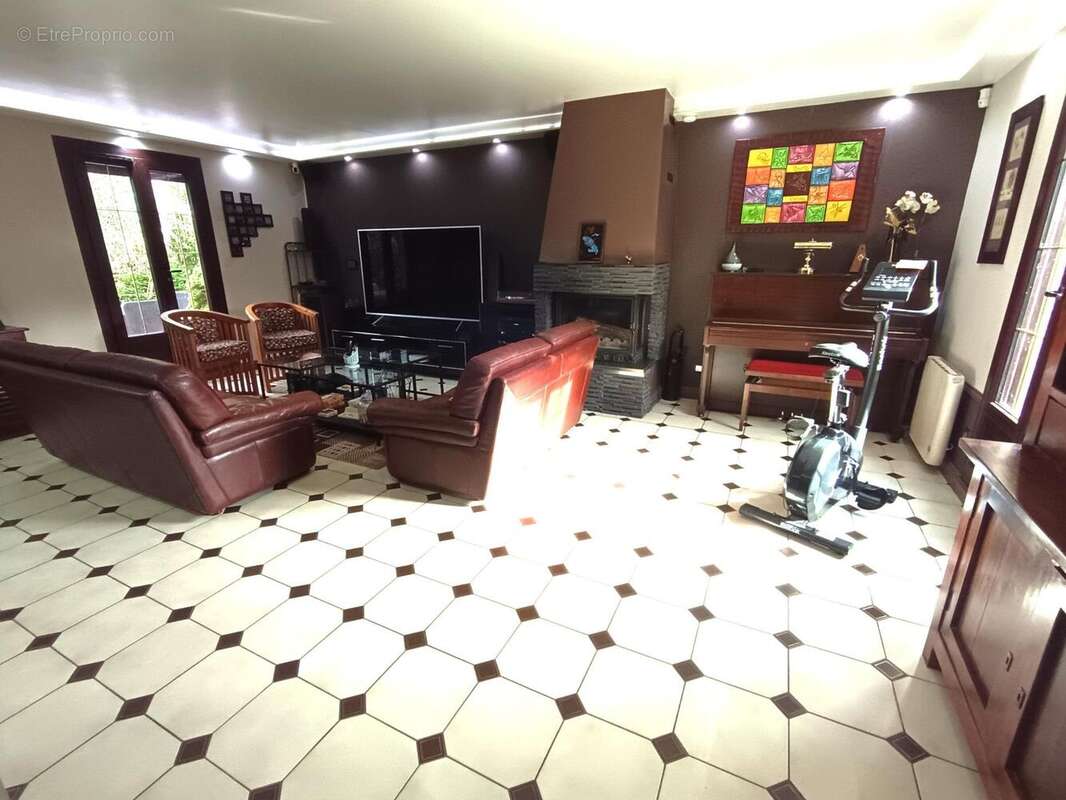 Photo 2 - Maison à CERGY
