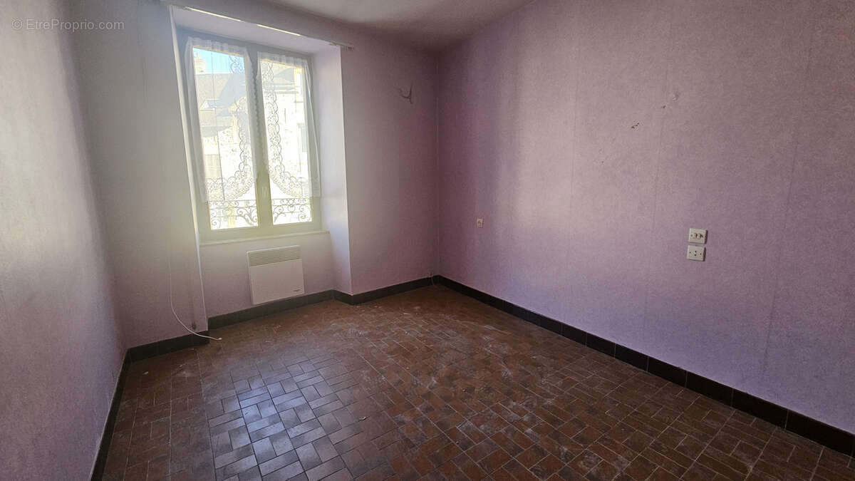 Maison à SAINT-GENIEZ-D&#039;OLT