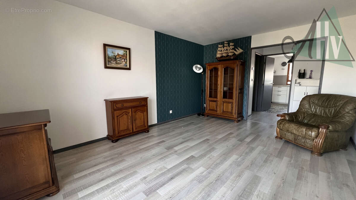 MONTEREAU FAULT YONNE (77130) Appartement 3 pièces 2 chambres 61.50 m2 environ - photo 4