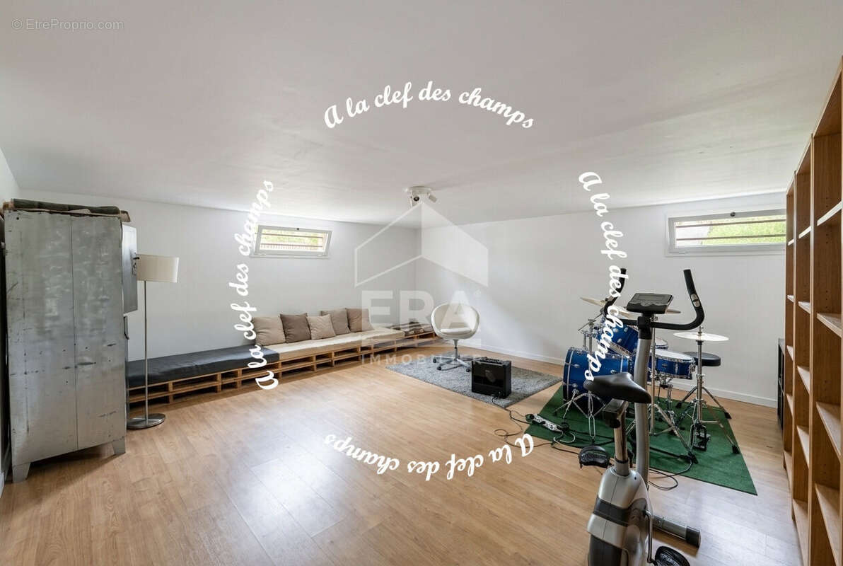 Maison à GIF-SUR-YVETTE