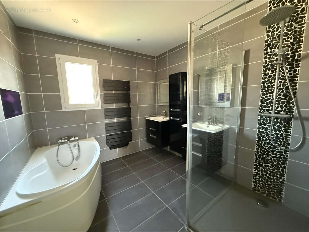 Maison à AIGUES-MORTES