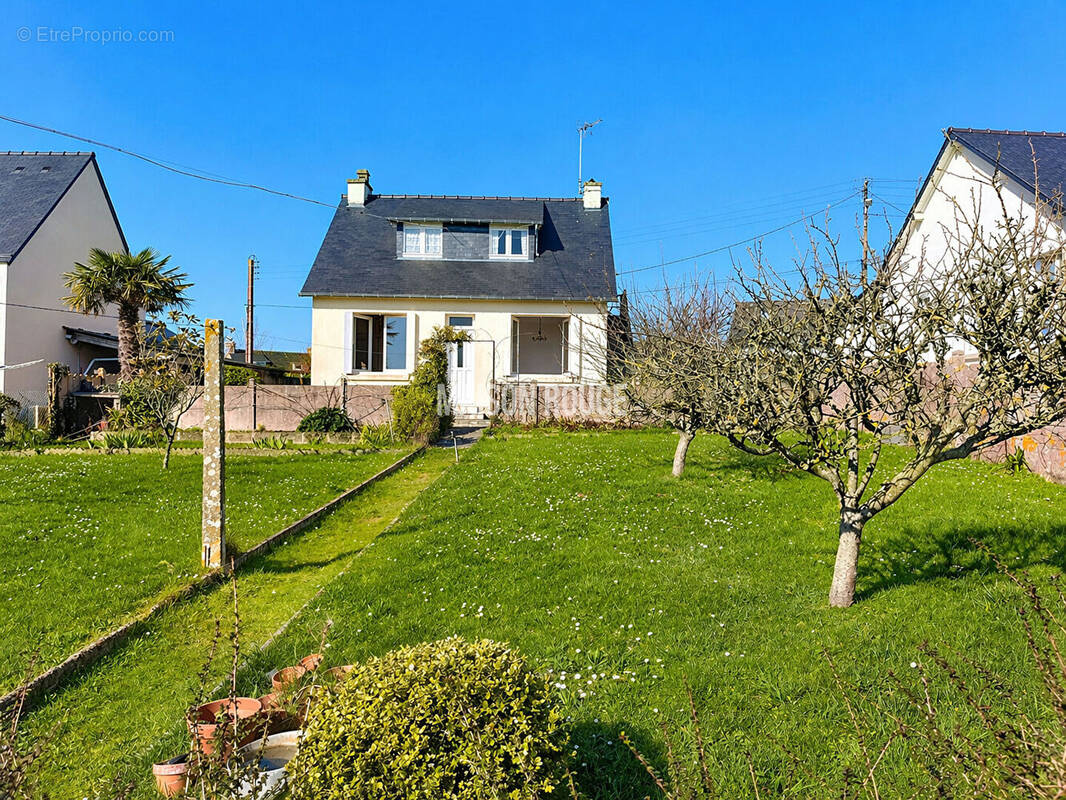 Maison à SAINT-BRIAC-SUR-MER