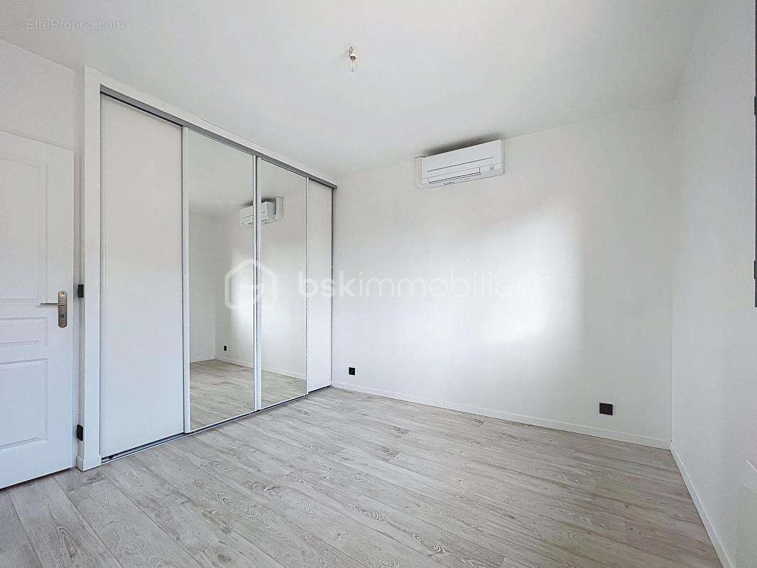 Maison à FONTENAY-TRESIGNY