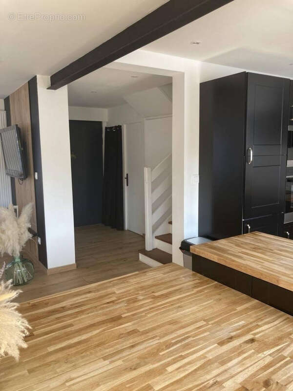 Autre à COURCELLES-LES-LENS