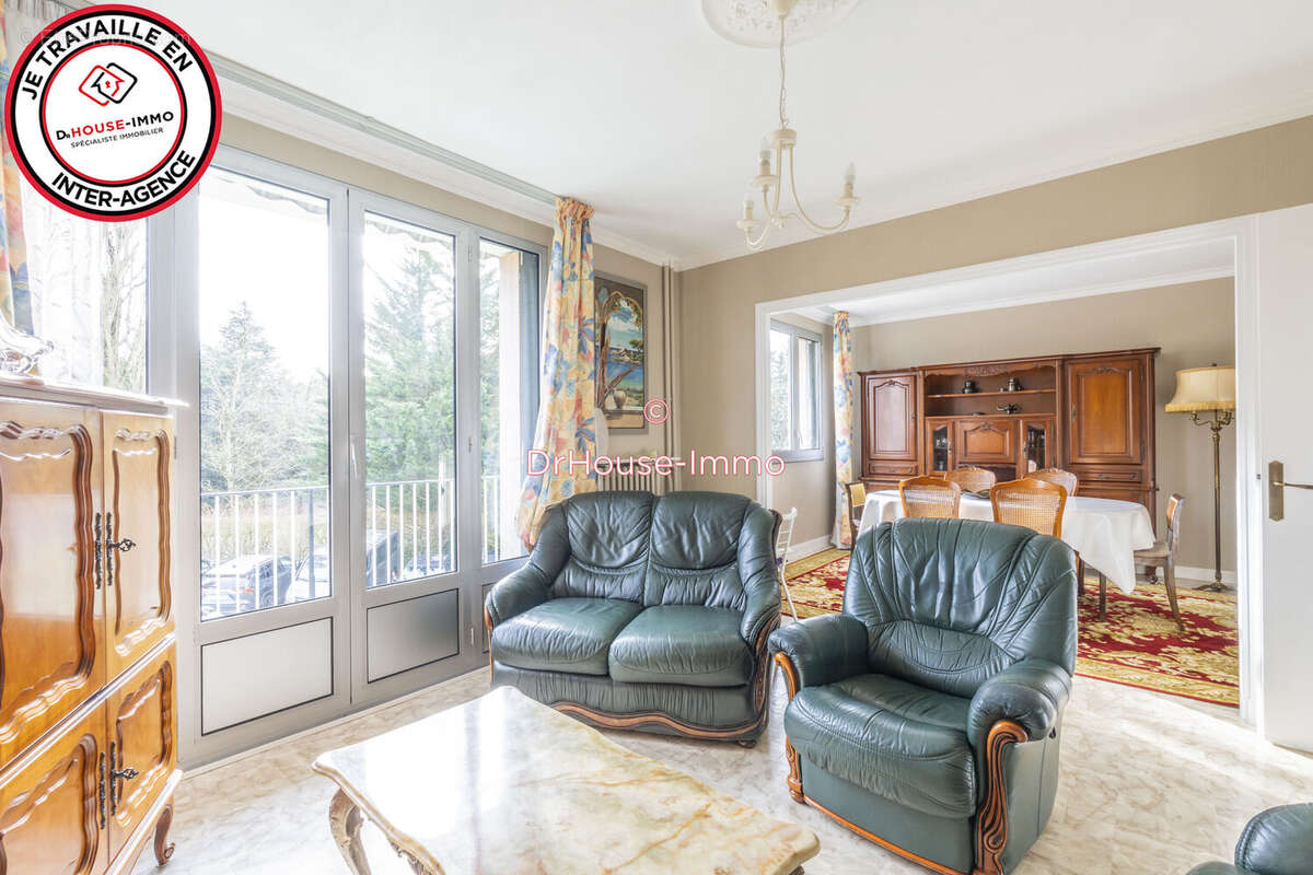 Appartement à LA CELLE-SAINT-CLOUD