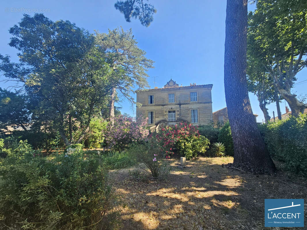 Maison à COMPS