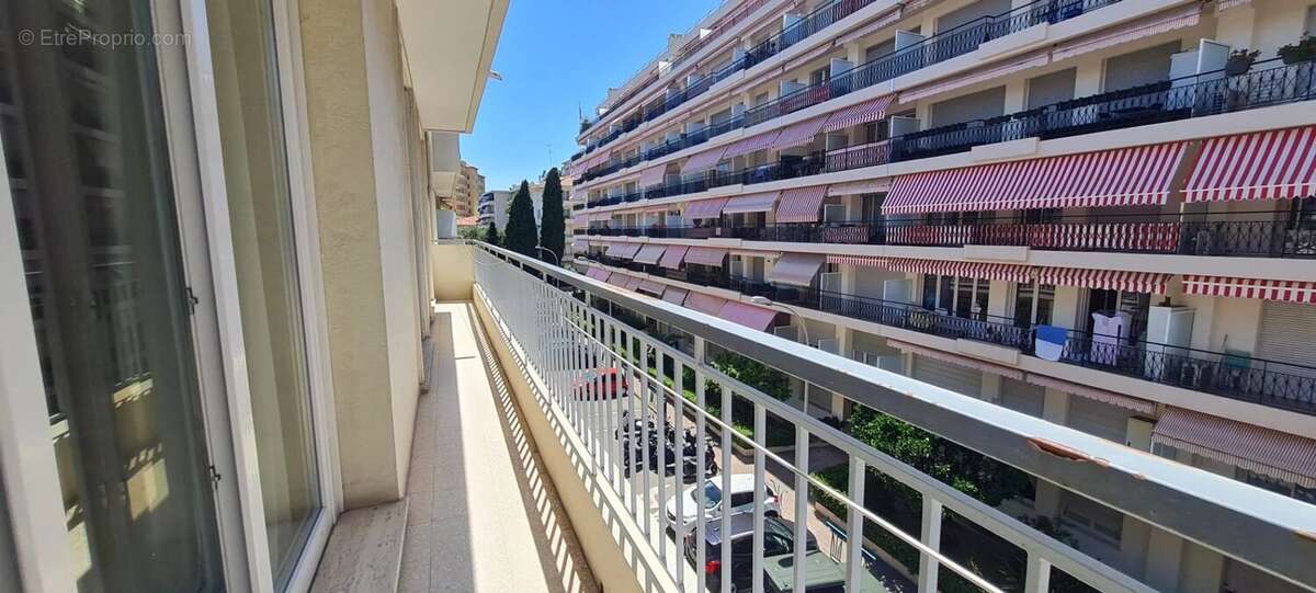 Appartement à MENTON