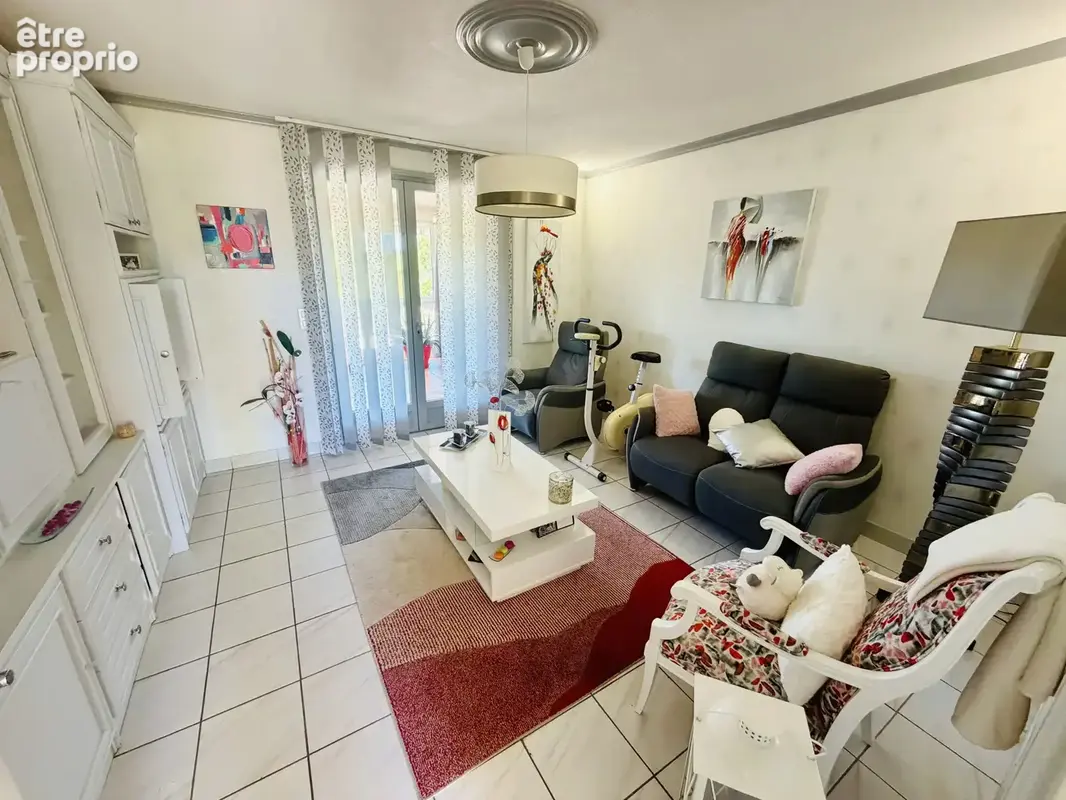 Belle propriété T6 avec dépendances sur Peschadoires ! - photo 6