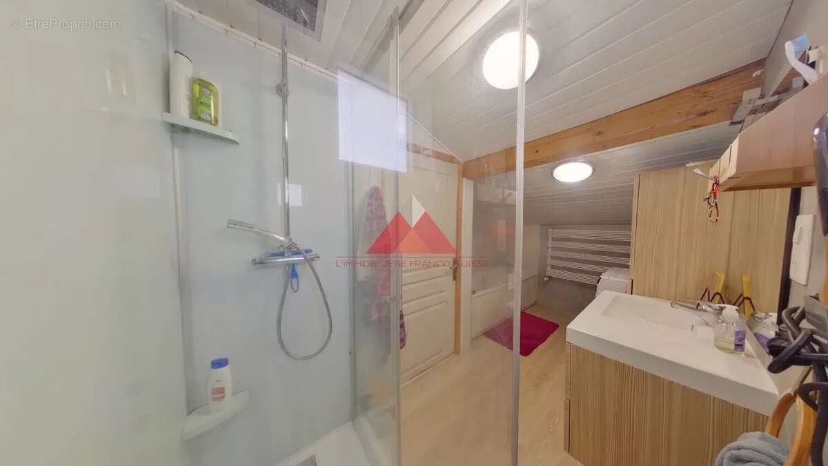 Maison à SAINT-LAURENT-EN-GRANDVAUX