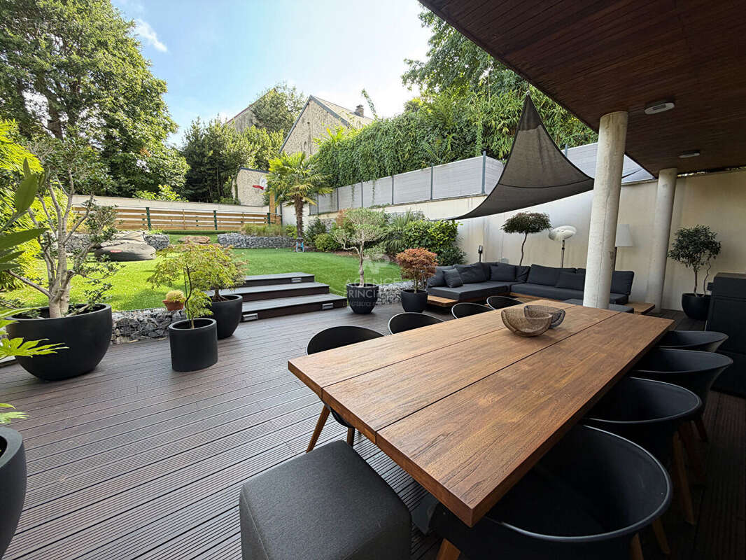 Demeure de prestige Osny 7 pièce(s) 221.05 m² - photo 15