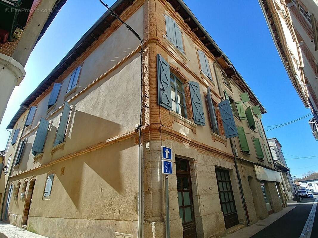 Appartement à CAUSSADE