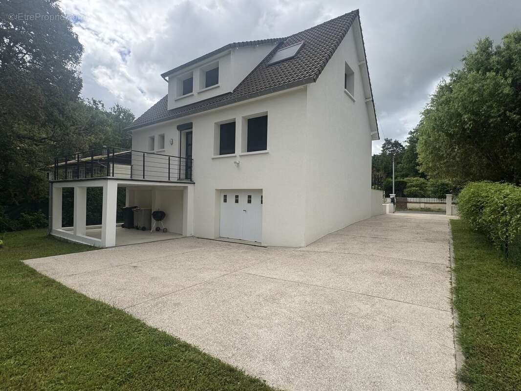Maison 115 m² à Boullay-Les-Troux  - photo 2