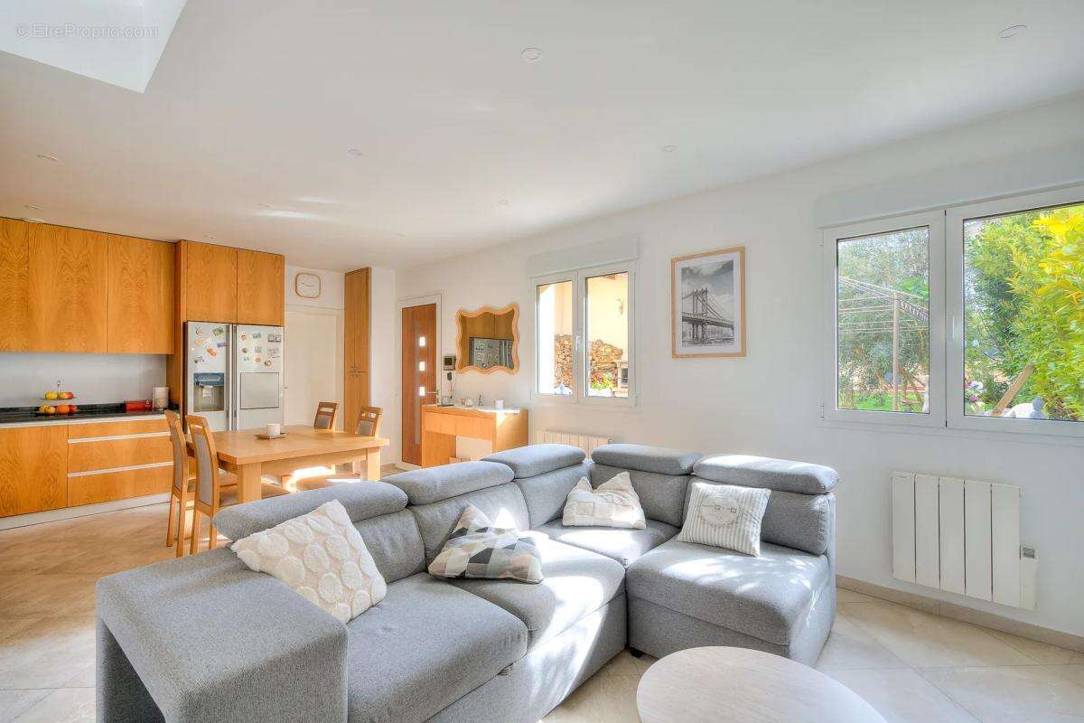 Maison à VITRY-SUR-SEINE