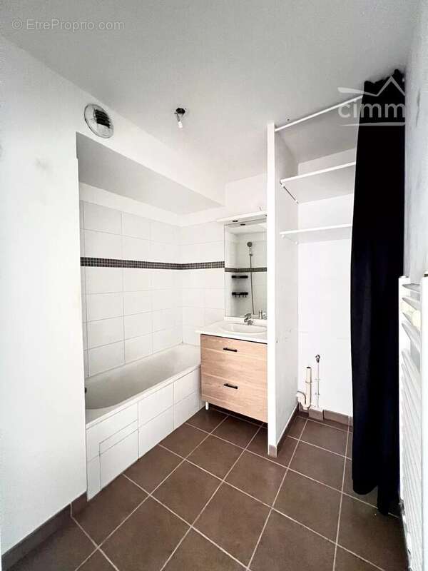 Appartement T3 avec terrasse vue port & parking souterrain - photo 7