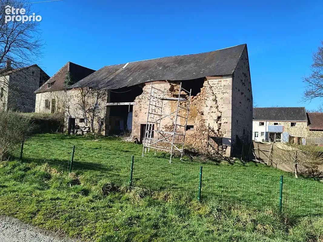 CREUSE - Maison polyvalente de 5 chambres avec piscine, dépendances et possibilité d'aménager un gîte - photo 18