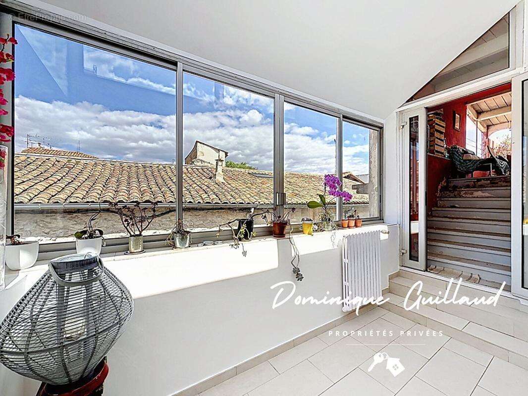 Nîmes Arènes -Duplex 5 piècès 173 m2 avec terrasse et loggia de 50m2 - photo 7