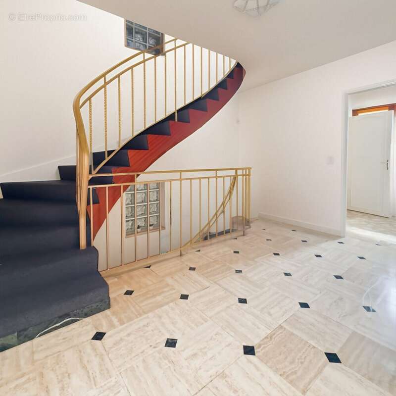 Maison à LE RAINCY