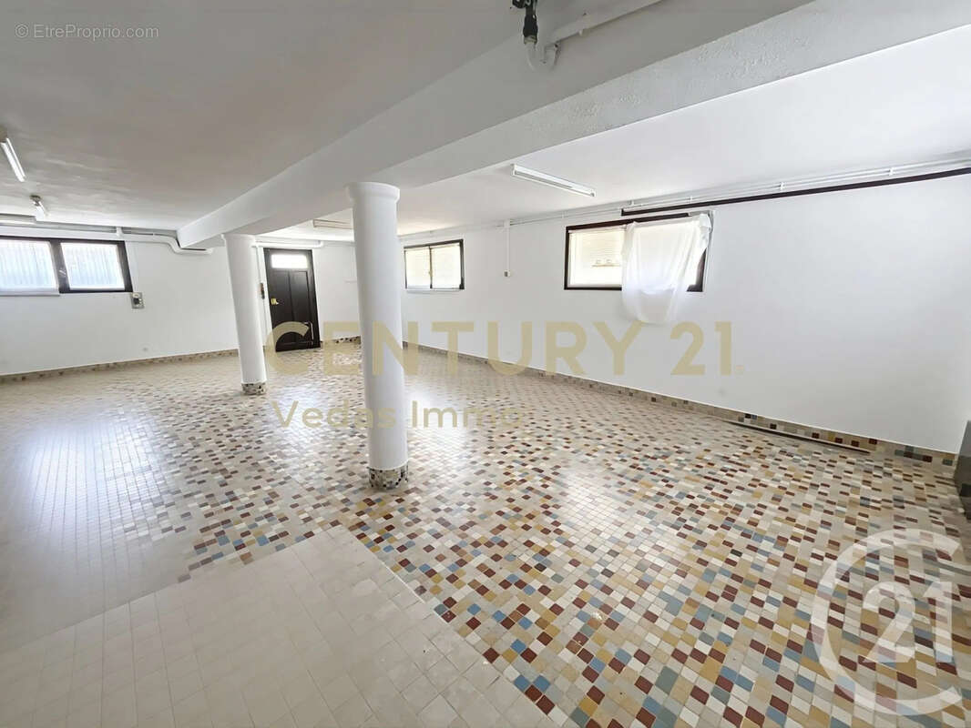 Maison à SAINT-JEAN-DE-VEDAS