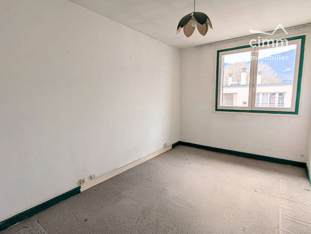 Appartement 62 m² à Fontaine  - photo 7