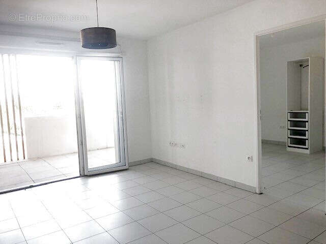 Appartement à MARSEILLE-10E