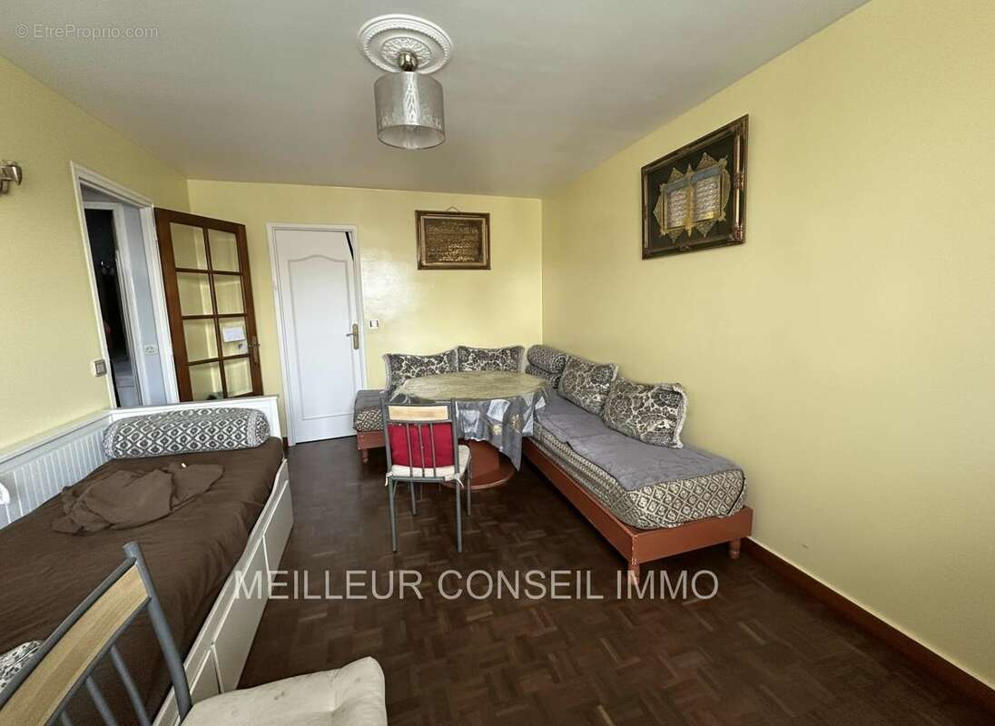 Appartement à LE BLANC-MESNIL