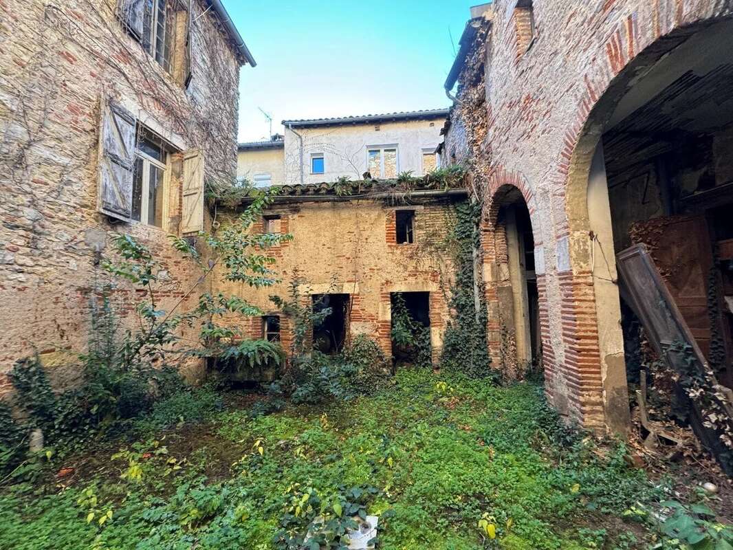 Maison à CAHORS