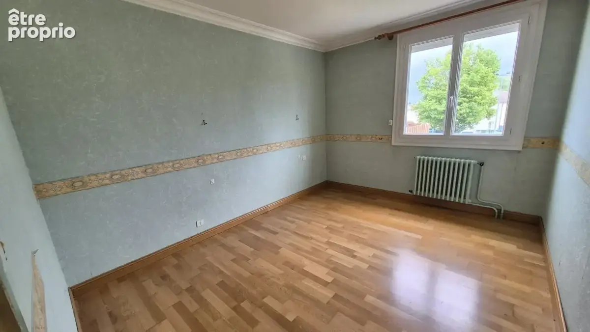 Maison 91 m2 à réinventer   Sous-sol complet et beau potenti - photo 8