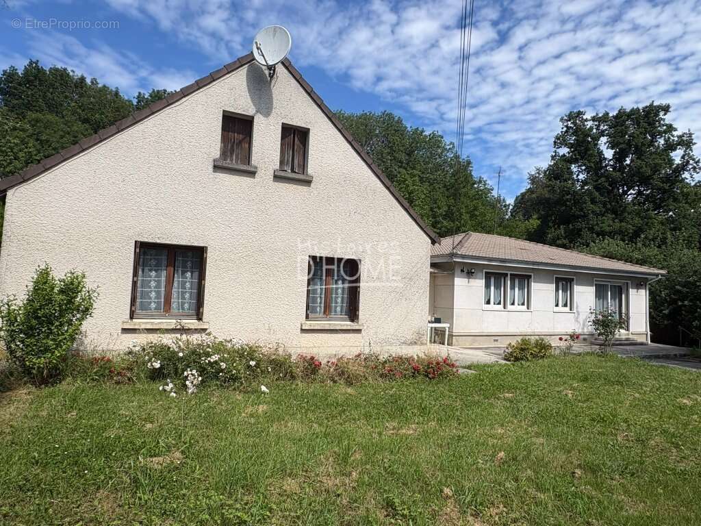 Maison à CHOISY-EN-BRIE