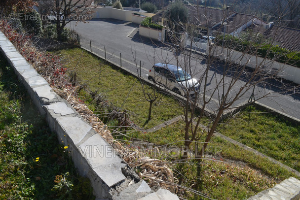 Maison à MONTELIMAR
