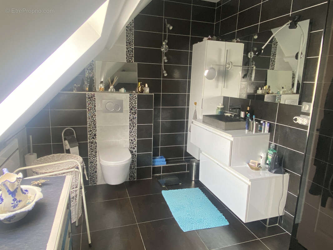 Maison à LIVRY-SUR-SEINE