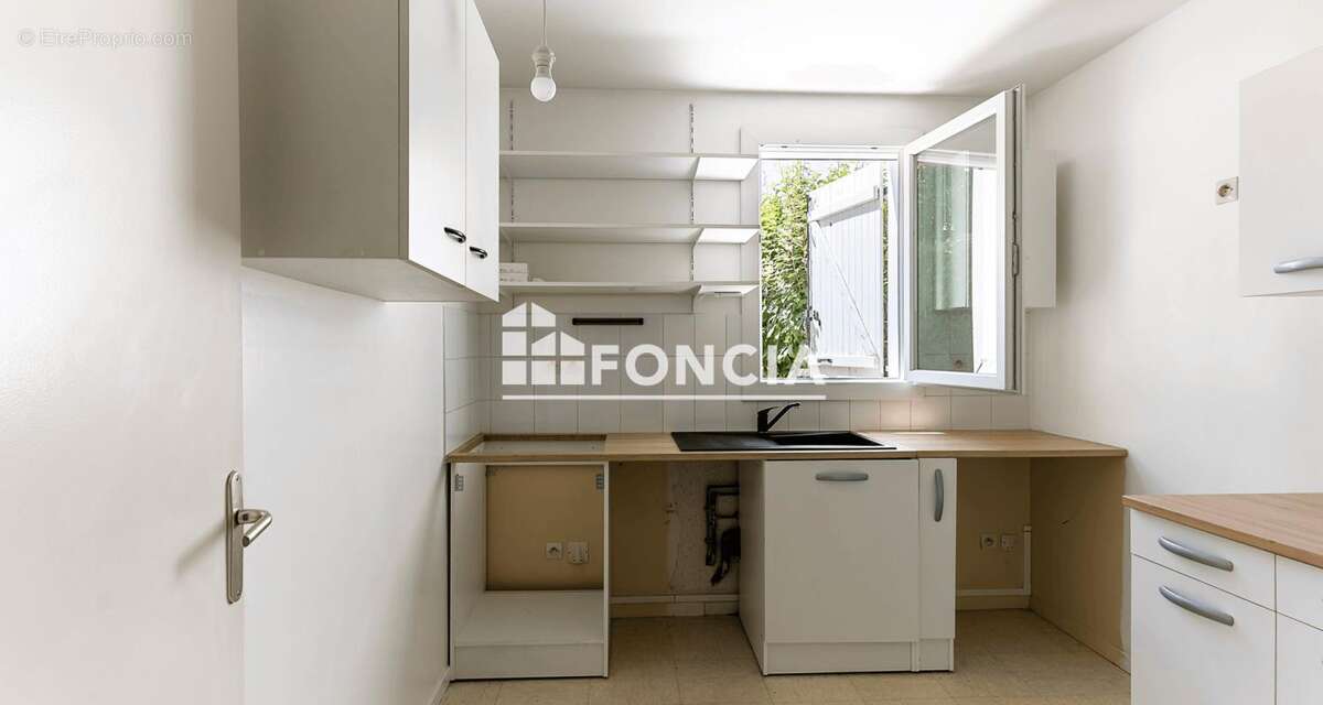 Maison à GUILHERAND-GRANGES