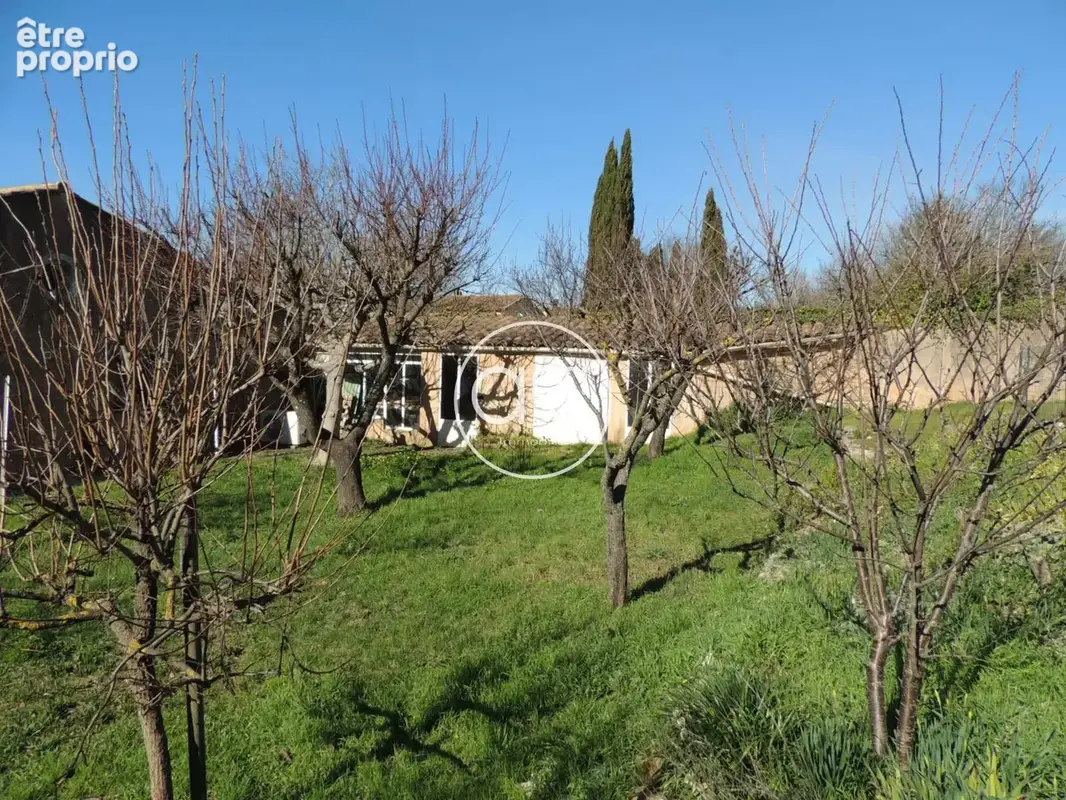 Villa t 5 de plain-pied de 106m2 sur 837m2 de jardin. brignoles - photo 6